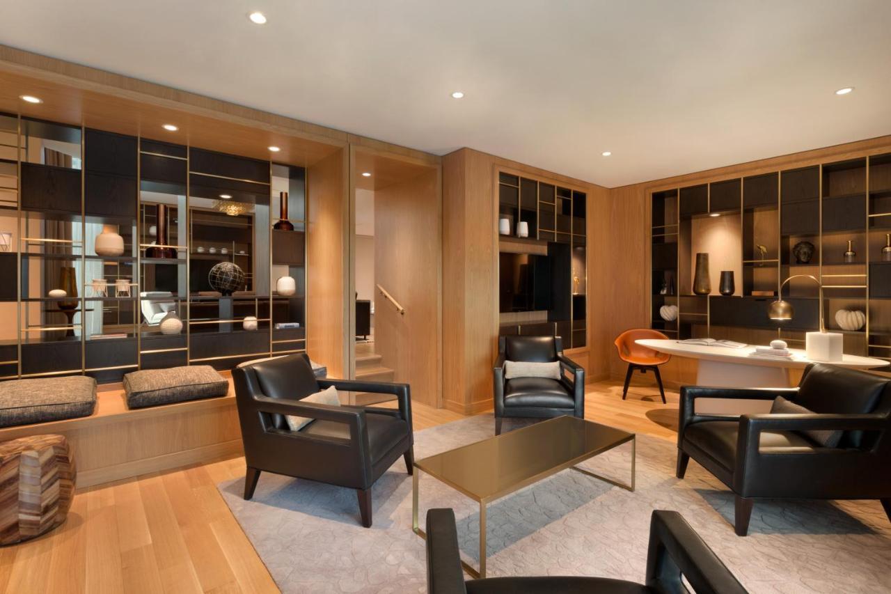 费尔蒙伊丽莎白女王酒店 蒙特利尔 外观 照片 The interior of the club