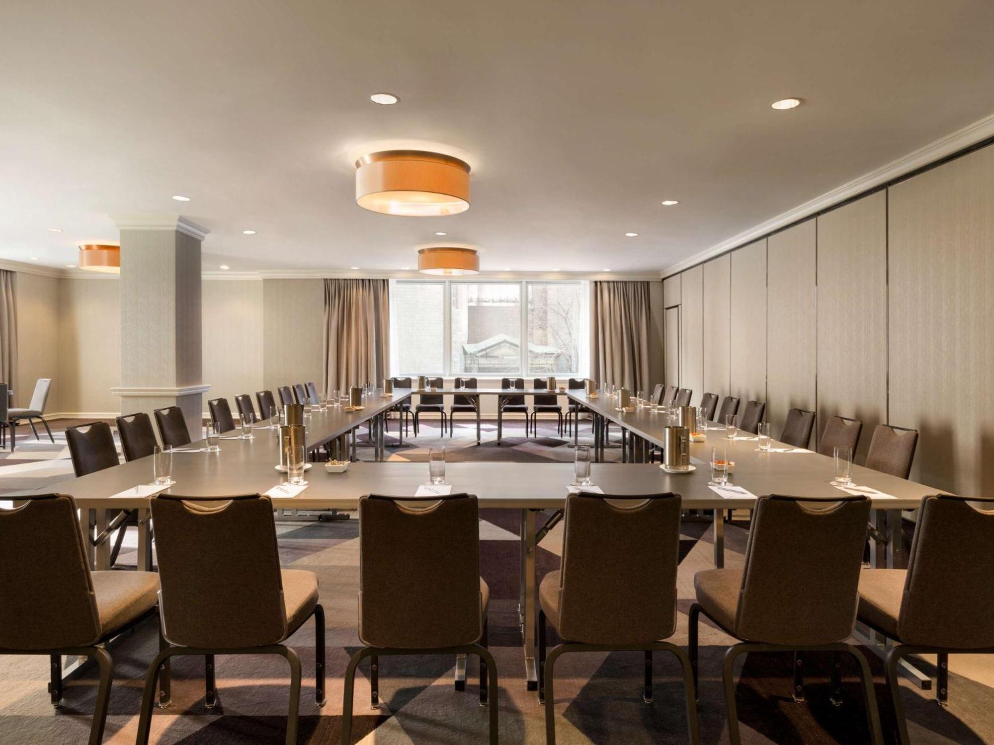 费尔蒙伊丽莎白女王酒店 蒙特利尔 外观 照片 The Westin New York at Times Square