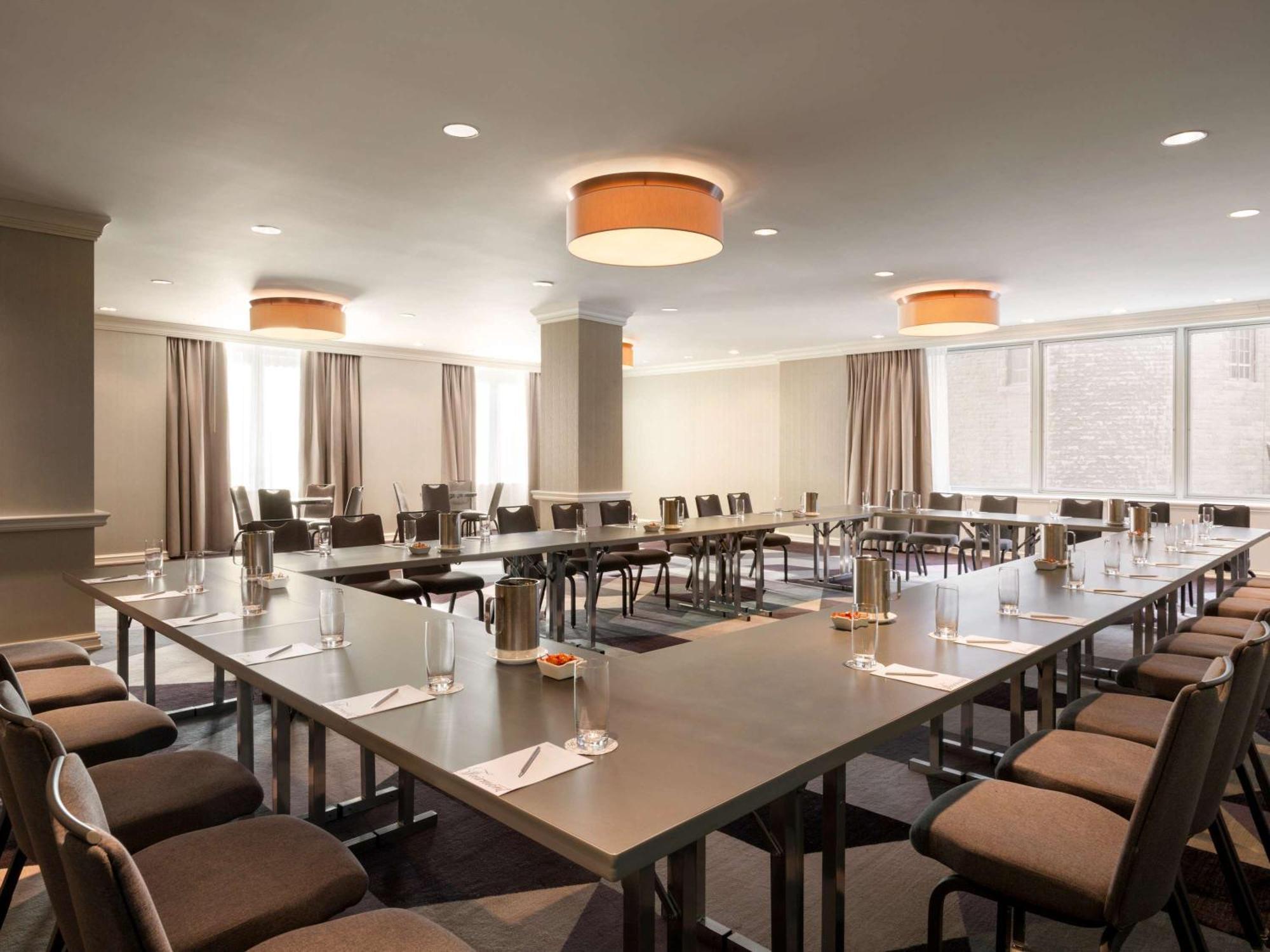 费尔蒙伊丽莎白女王酒店 蒙特利尔 外观 照片 The Westin New York at Times Square